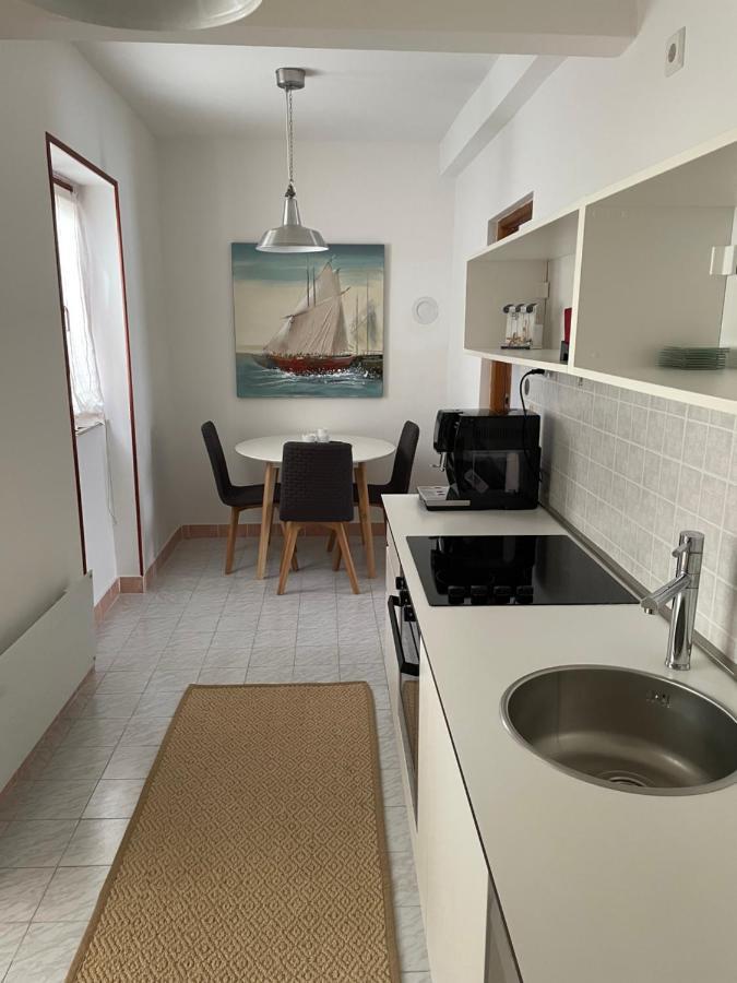 Holiday Home Cesarica Karlobag Luaran gambar
