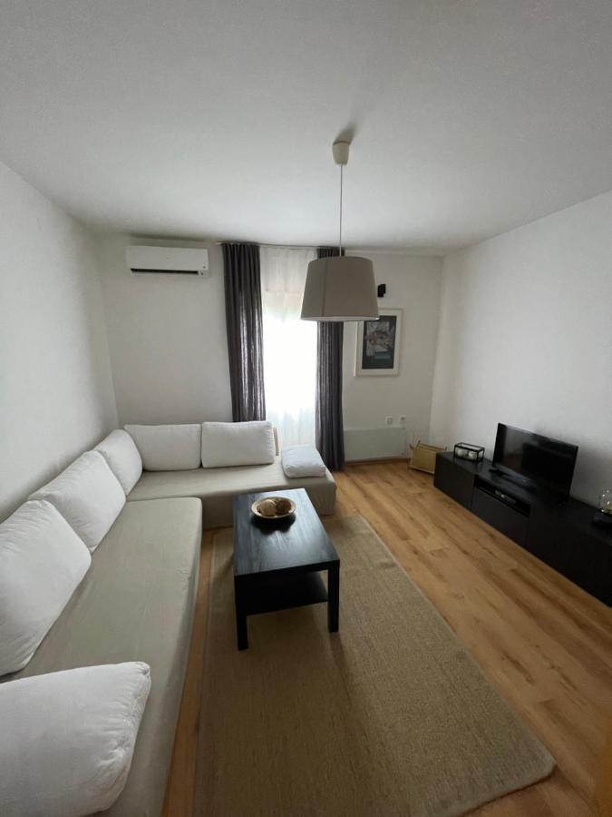 Holiday Home Cesarica Karlobag Luaran gambar