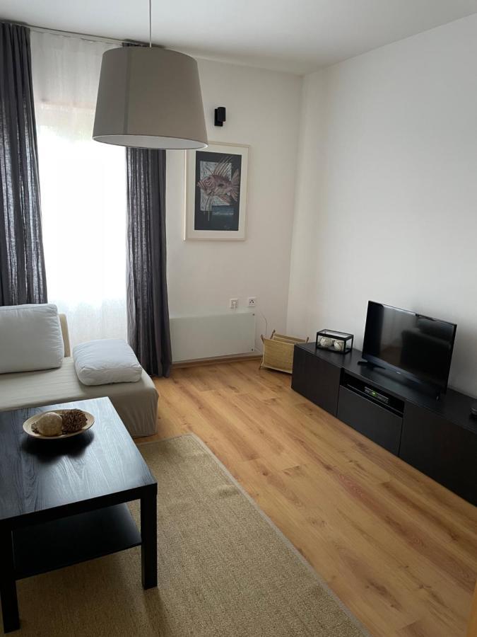 Holiday Home Cesarica Karlobag Luaran gambar